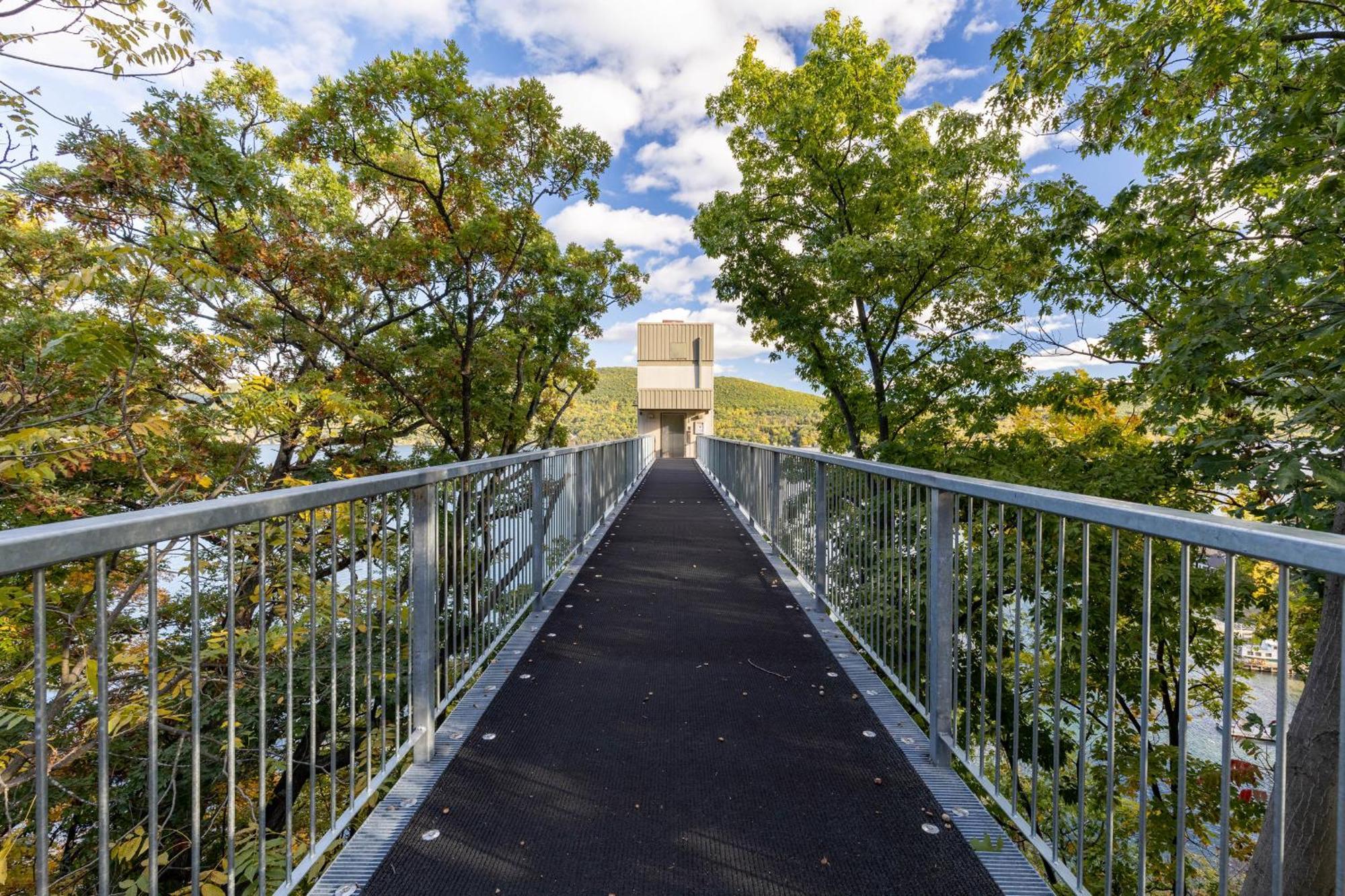 Canandaigua Lake Retreat With View And Private Beach Access, Foliage, Hike, And Ski Экстерьер фото
