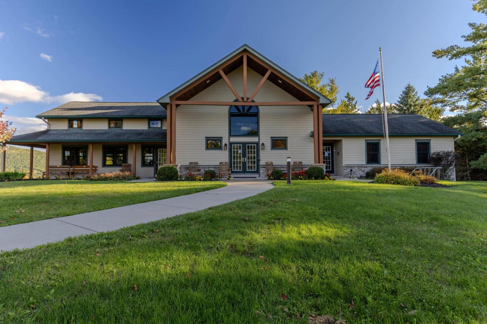 Canandaigua Lake Retreat With View And Private Beach Access, Foliage, Hike, And Ski Экстерьер фото