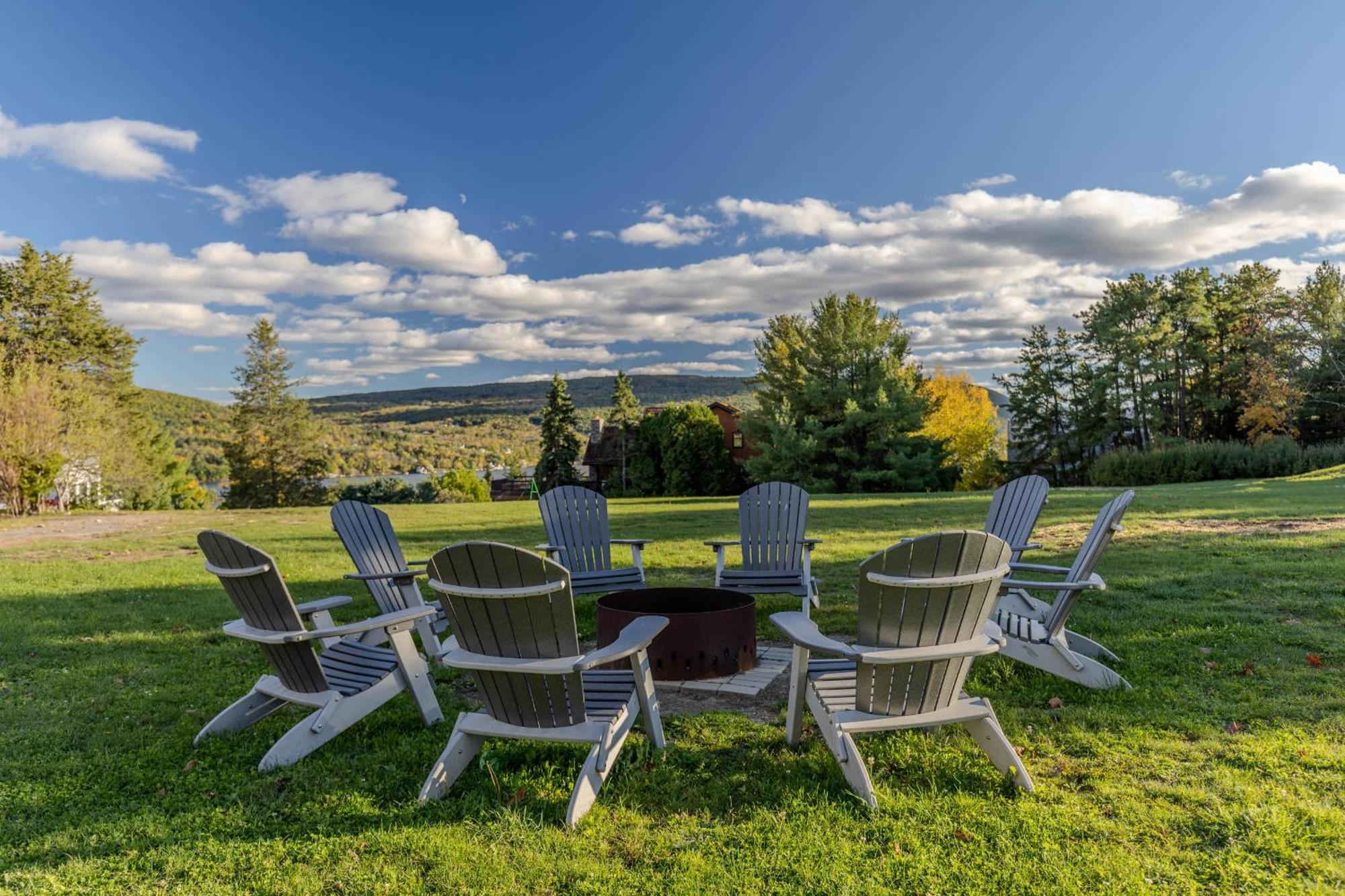 Canandaigua Lake Retreat With View And Private Beach Access, Foliage, Hike, And Ski Экстерьер фото