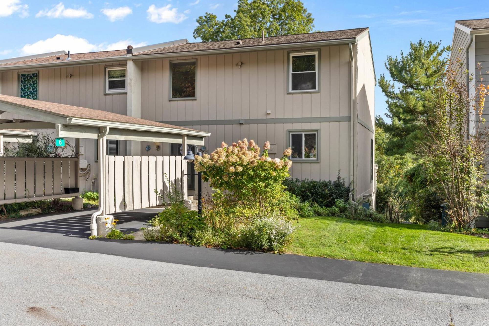 Canandaigua Lake Retreat With View And Private Beach Access, Foliage, Hike, And Ski Экстерьер фото