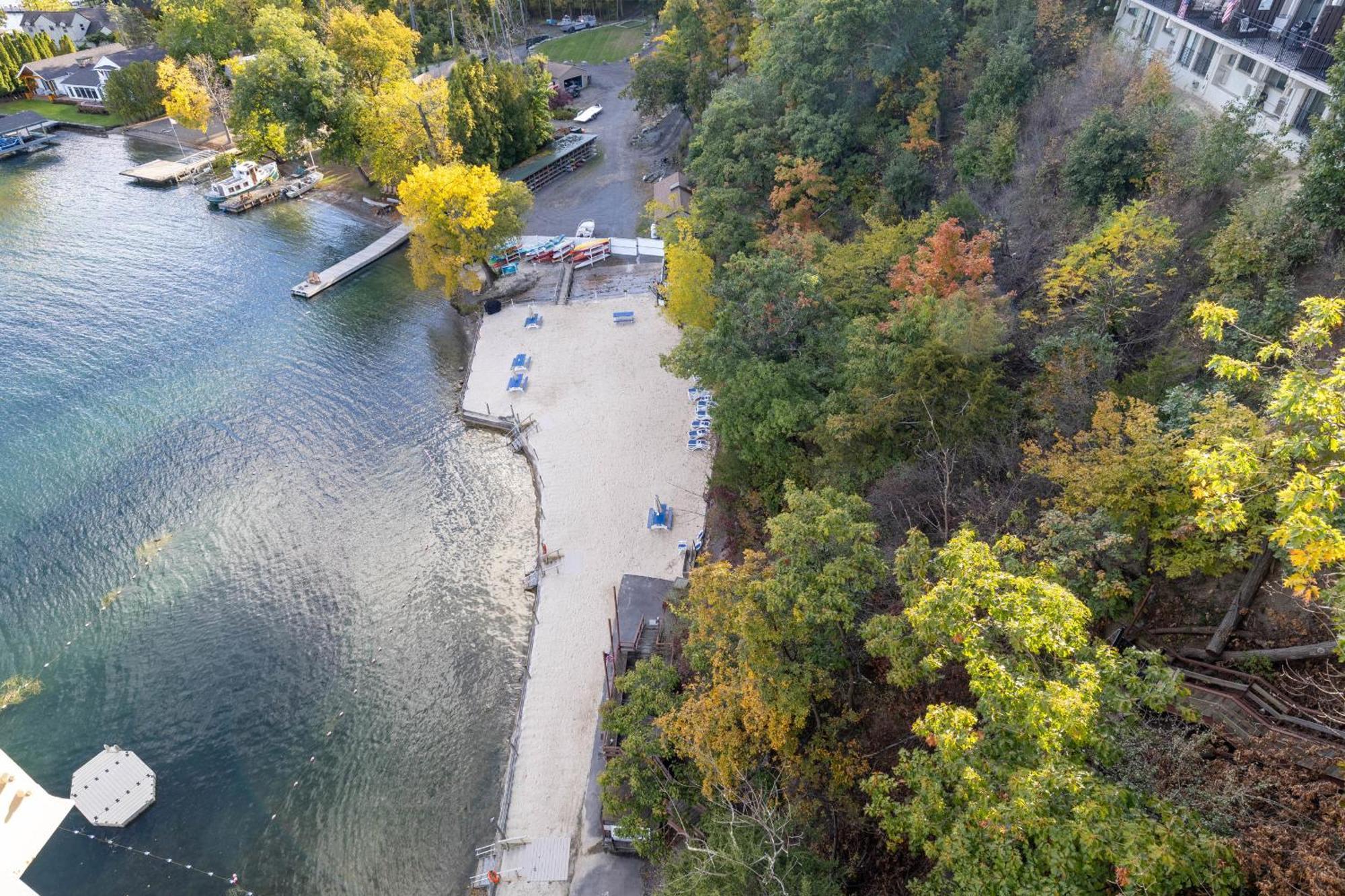 Canandaigua Lake Retreat With View And Private Beach Access, Foliage, Hike, And Ski Экстерьер фото