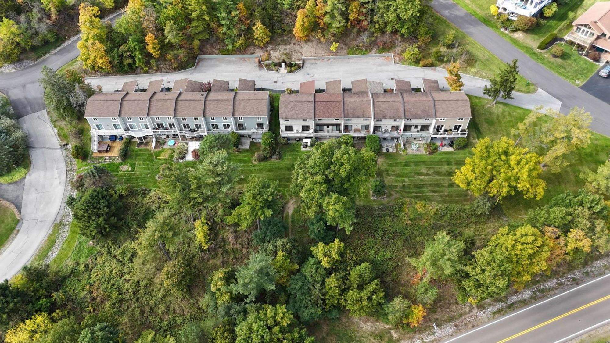 Canandaigua Lake Retreat With View And Private Beach Access, Foliage, Hike, And Ski Экстерьер фото