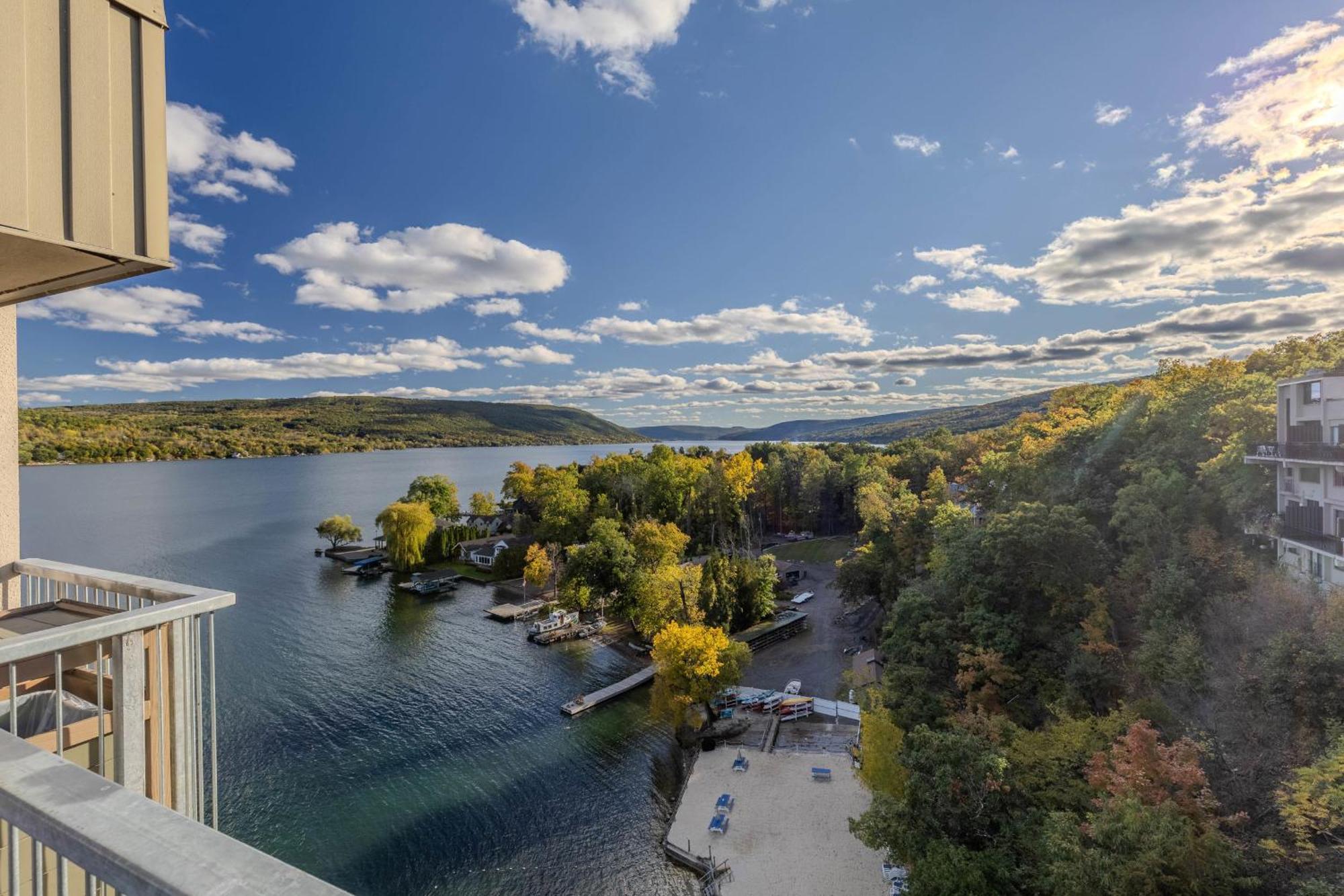 Canandaigua Lake Retreat With View And Private Beach Access, Foliage, Hike, And Ski Экстерьер фото